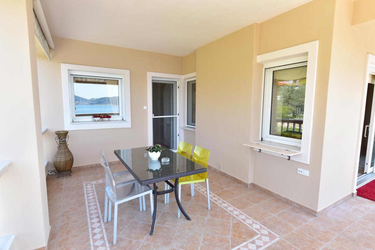 Palio Suites PalaiónTsiflíkion Exteriér fotografie